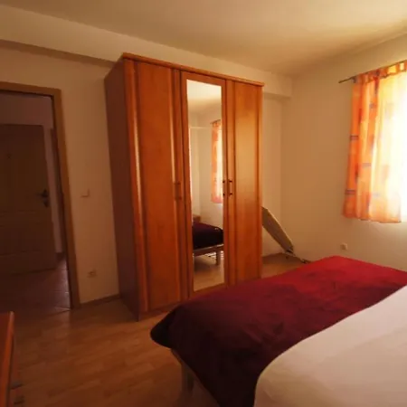 Apartment Apartment Baska Voda