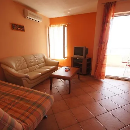 Apartment Apartment Baska Voda *