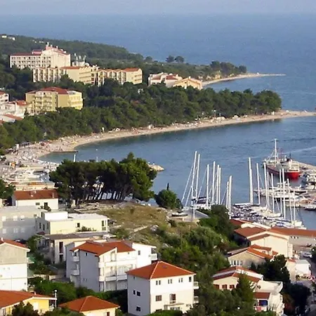 Apartment Apartment Baska Voda *